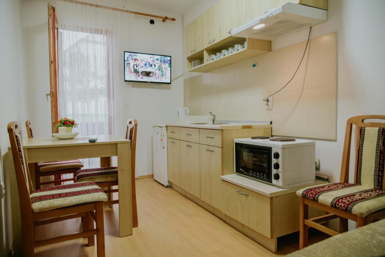 Vila Dinka โซโคบานยา ภายนอก รูปภาพ